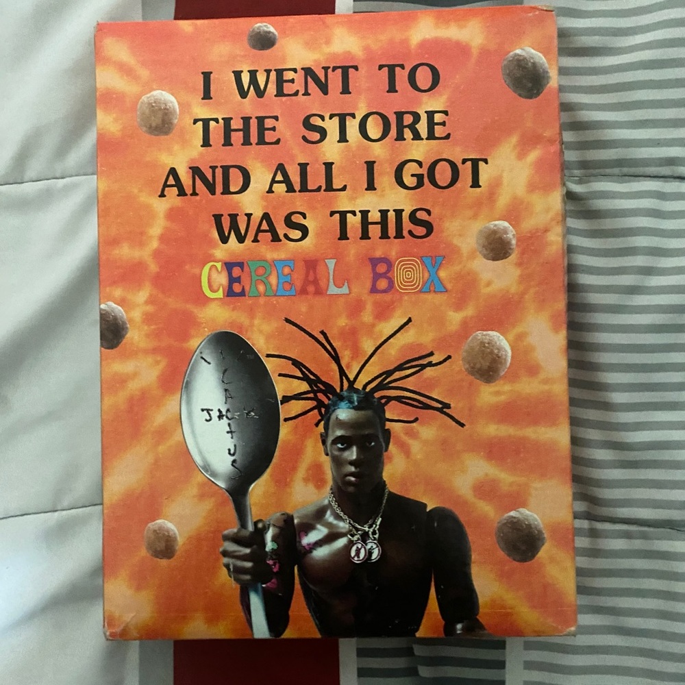 Travis Scott Reese’s puffs - Picture 3 of 4